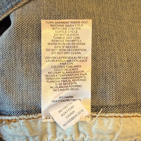 RXB Blue Jean Jacket with Multicolor Embroidery - Picture 6 of 7